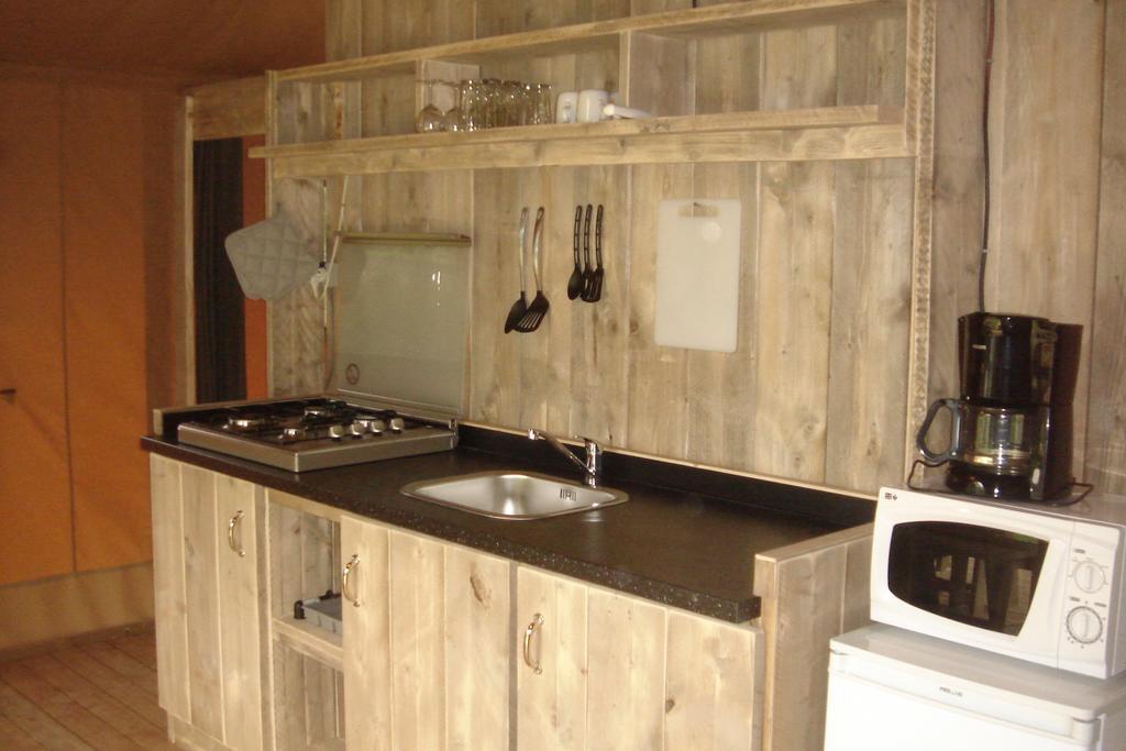 Camping De La Bonnette Caylus Zimmer foto