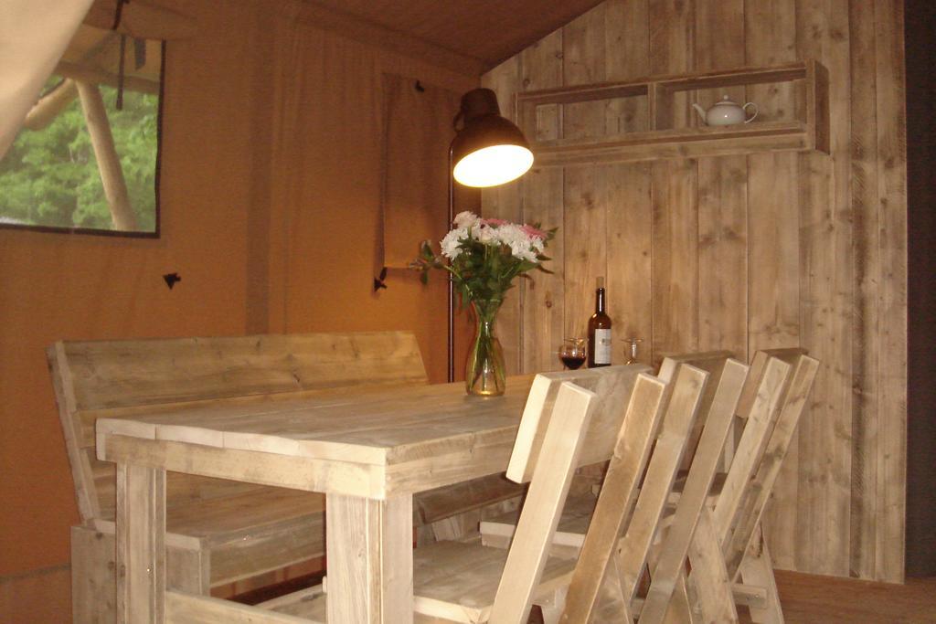 Camping De La Bonnette Caylus Exterior foto